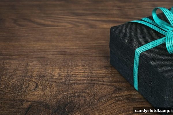 德州扑克攻防进阶指南：结合糖果派对电子游艺下载的充值优惠策略