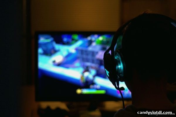 糖果派对电子游艺下载：PG老虎机中奖概率深度解析与理性策略指南